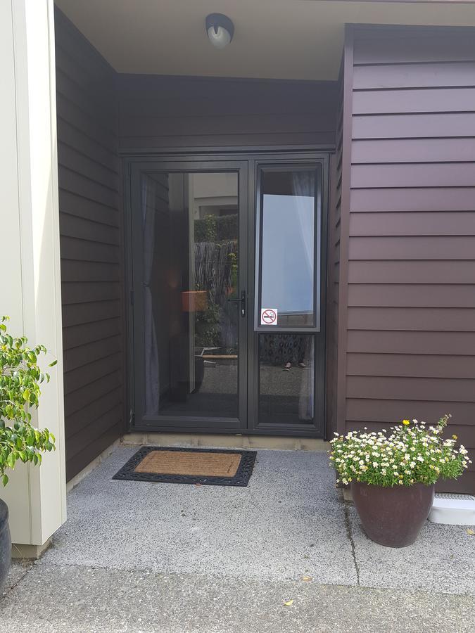 Heta Road B&B New Plymouth Esterno foto
